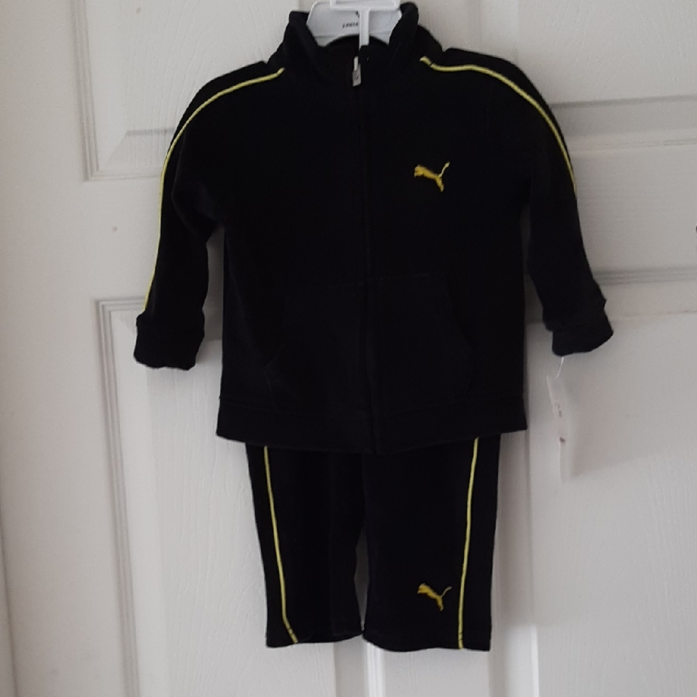 Puma NWT 12M Toddler Black and Yellow Velour Tracksuit